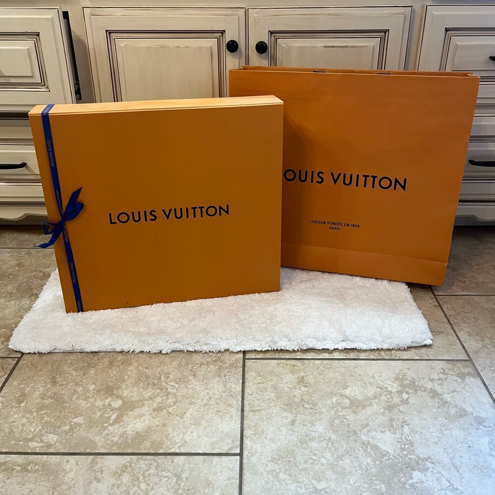 Louis Vuitton Box & Bag